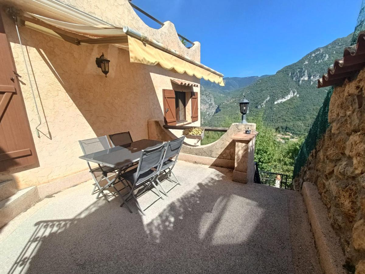 Appartement Privatise Dans Maison Utelle ภายนอก รูปภาพ